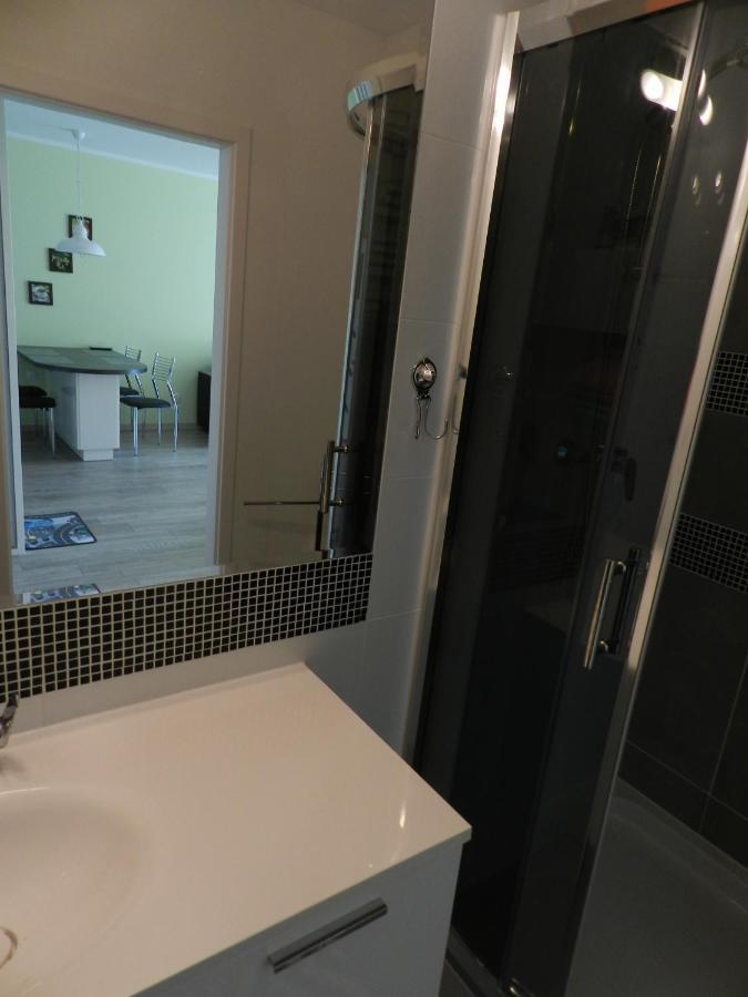 Apartament Caloroczny Blizej Morza Kolobrzeg Ngoại thất bức ảnh